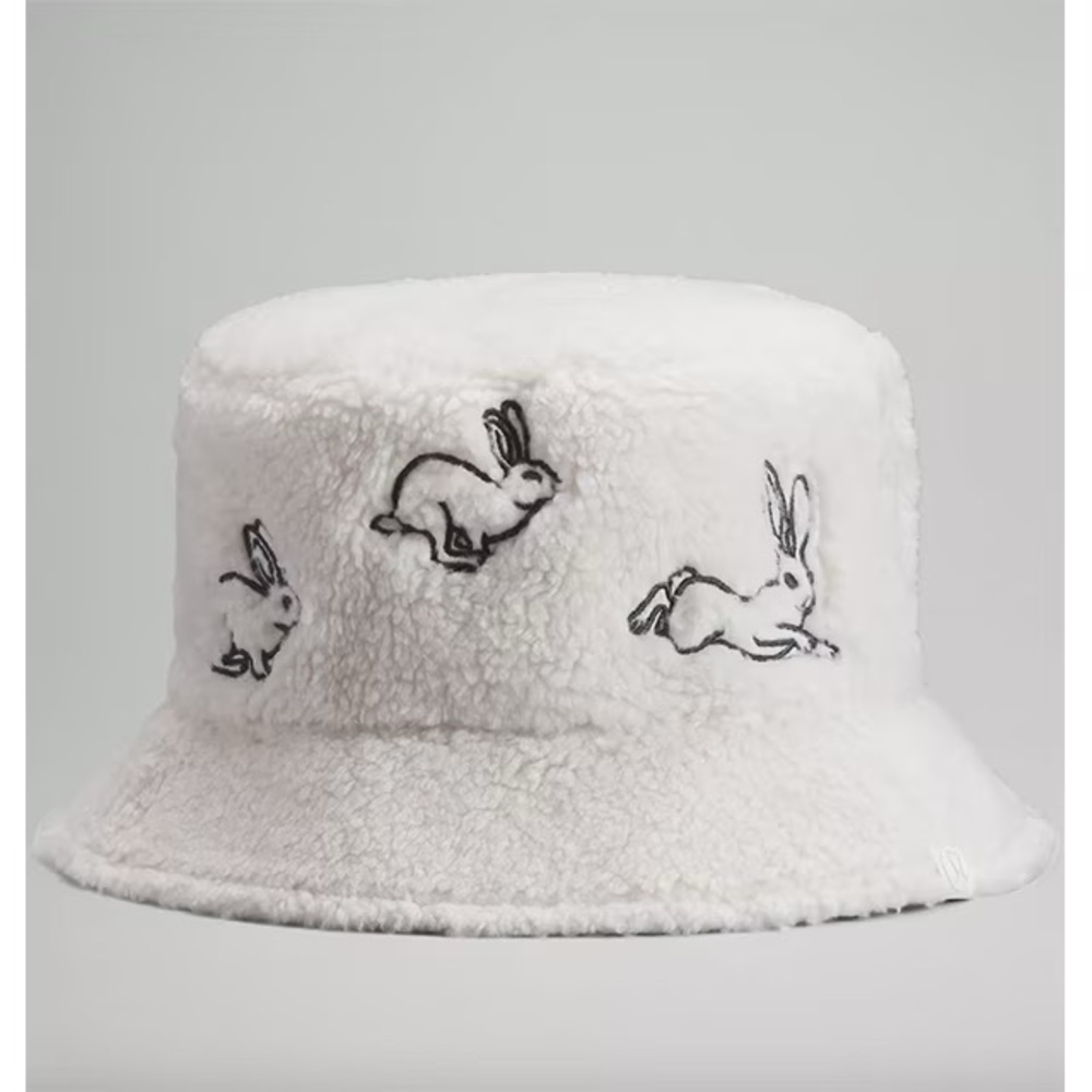 NWOT Lululemon Lunar New Year Ways reversible Rabbit bunny Fleece BucketHat Hat